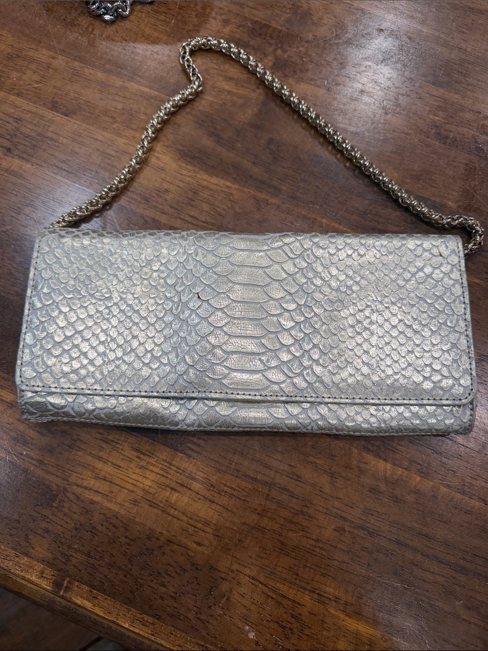 Valerie Stevens Metallic Silver Textured Chain Clutch